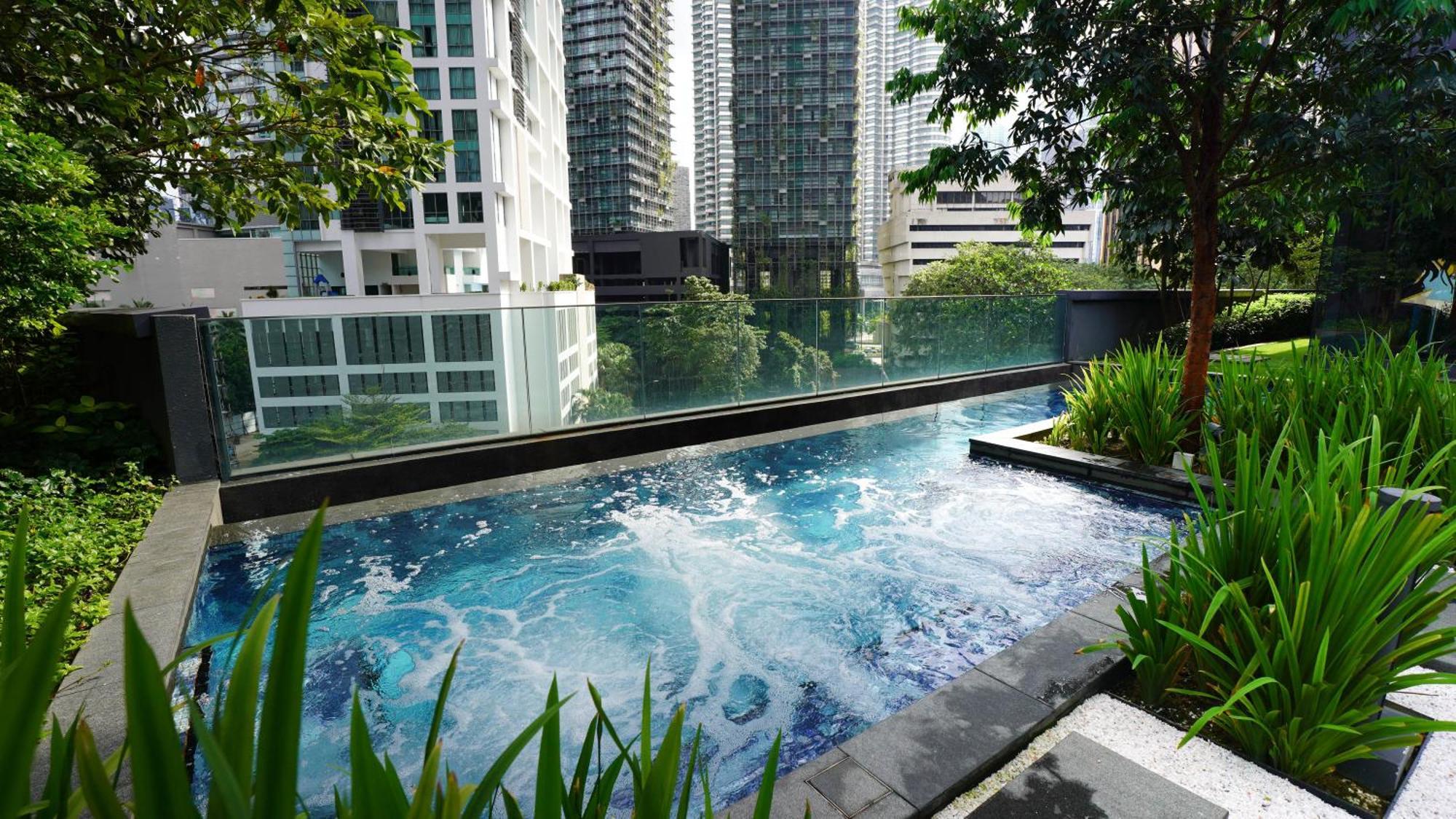 Apartment Star Klcc Twin Tower 2-3pax By Dingding